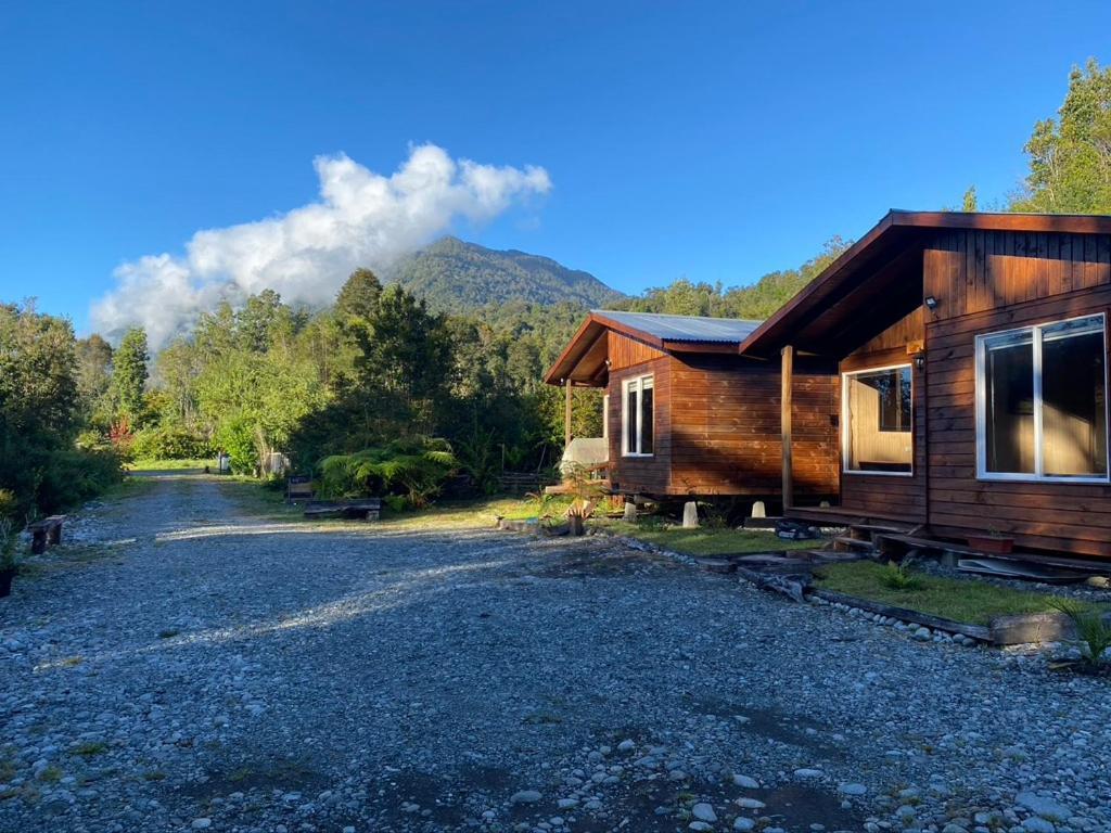 Cabanas & Tinajas Entre Volcanes Hornopirén Exterior foto